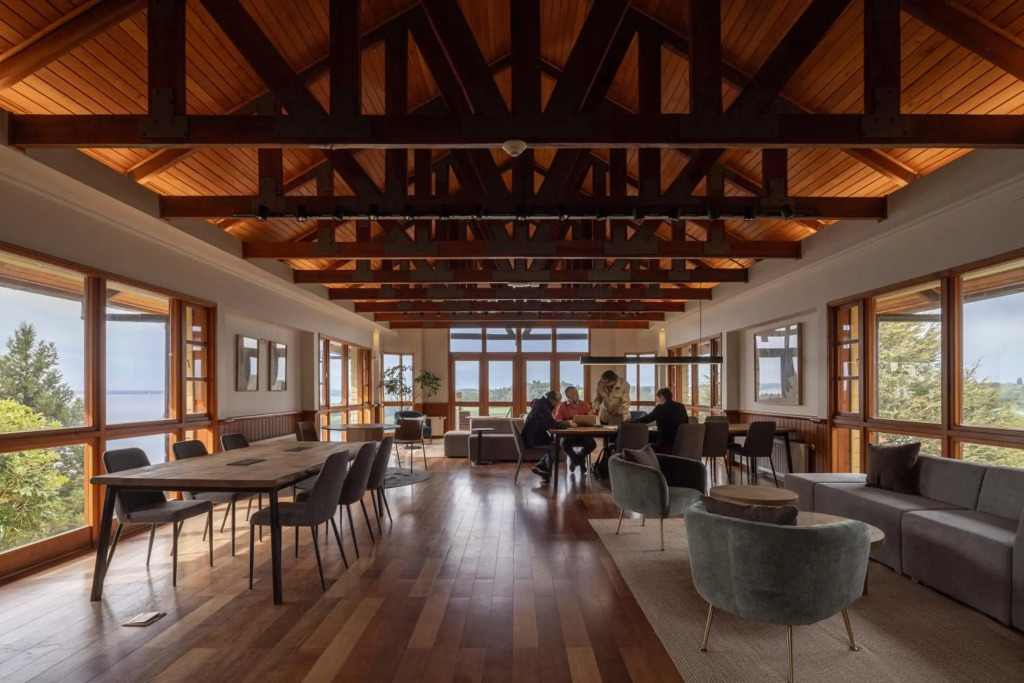 Hotel y Cabañas Punta Larga - Caja Los Andes