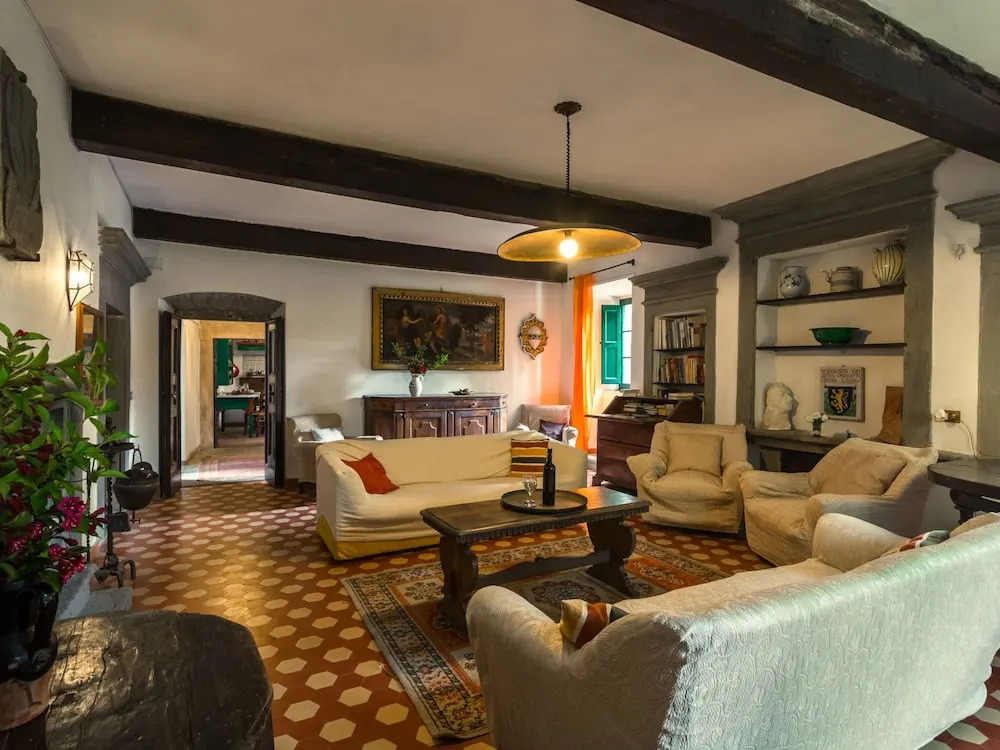 Holiday Home in Migliorini with Pool & Nature