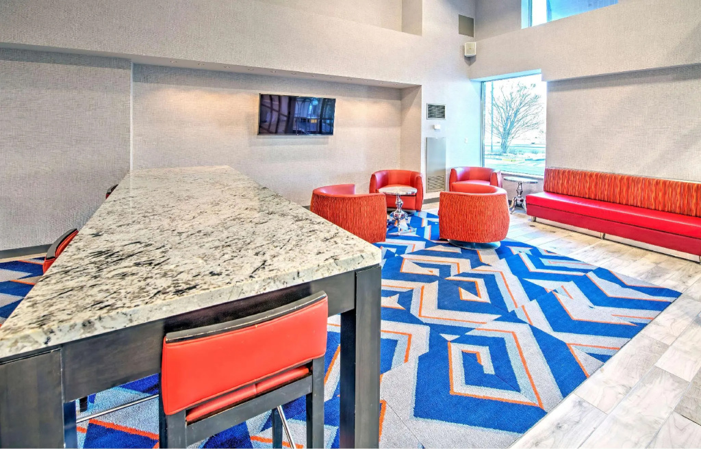 Hampton Inn by Hilton Ottawa Airport