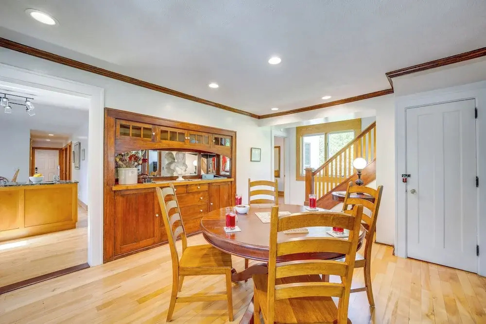 5 Mi to Schuss Mtn: Family Getaway w/ Game Room