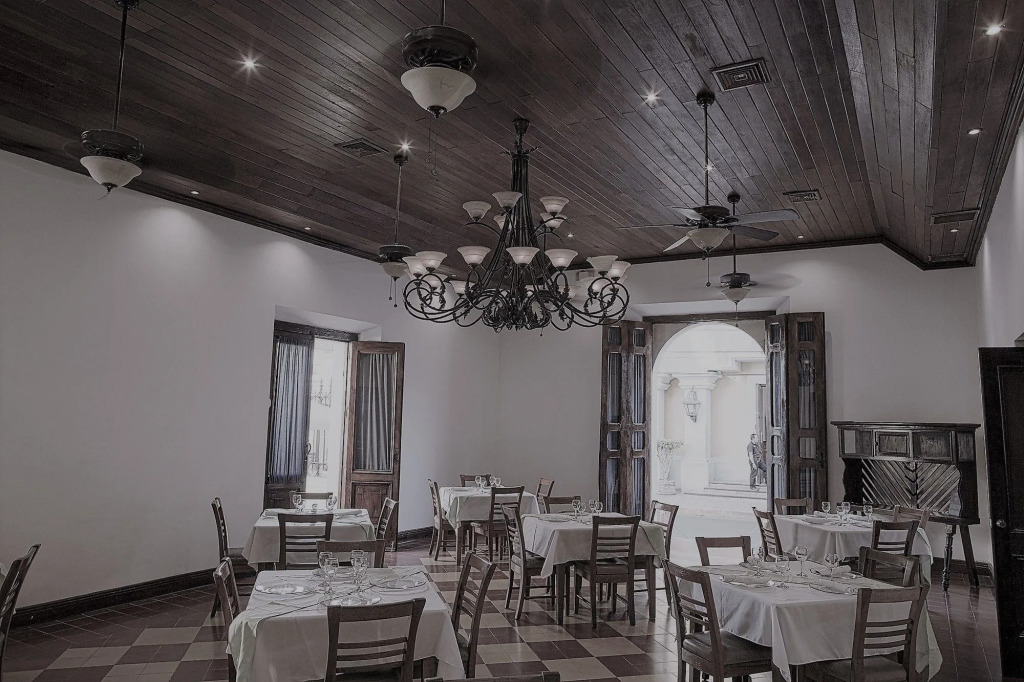 Hotel la Perla Leon