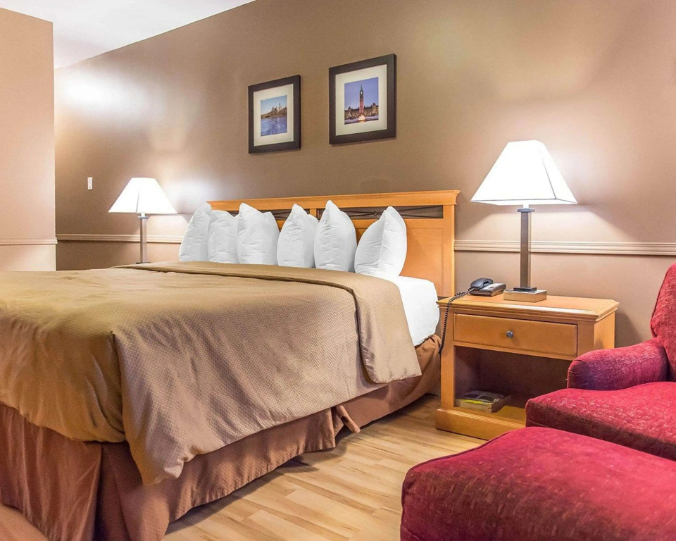 Econo Lodge Downtown