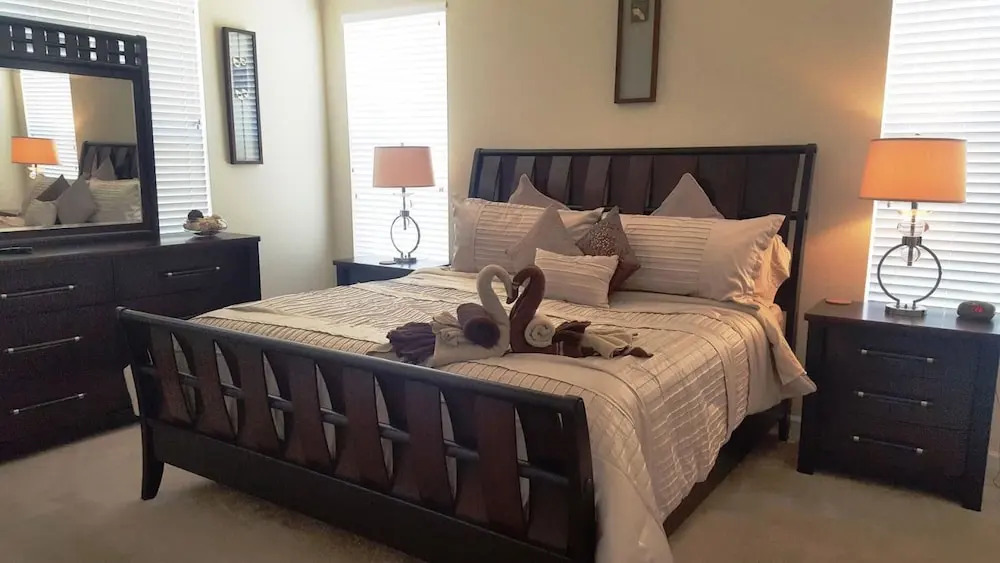 Spacious 6 Bedroom Villa