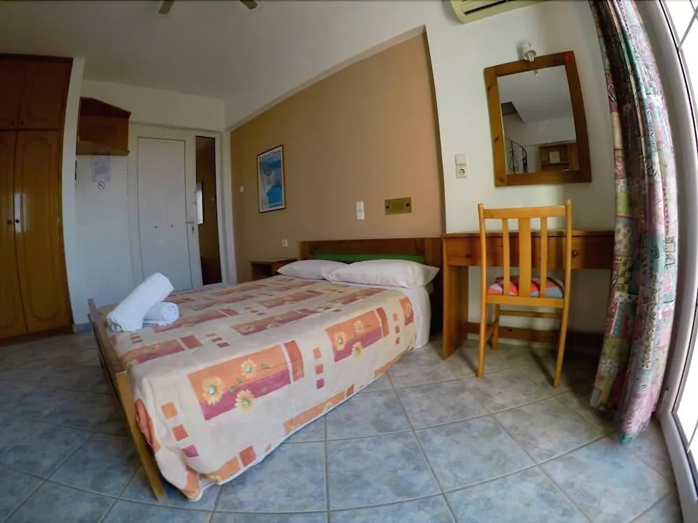Villa Spiros II Apartments & Studios 50m From Center 300m From Laganas Beach Ideal For Families And Groups
