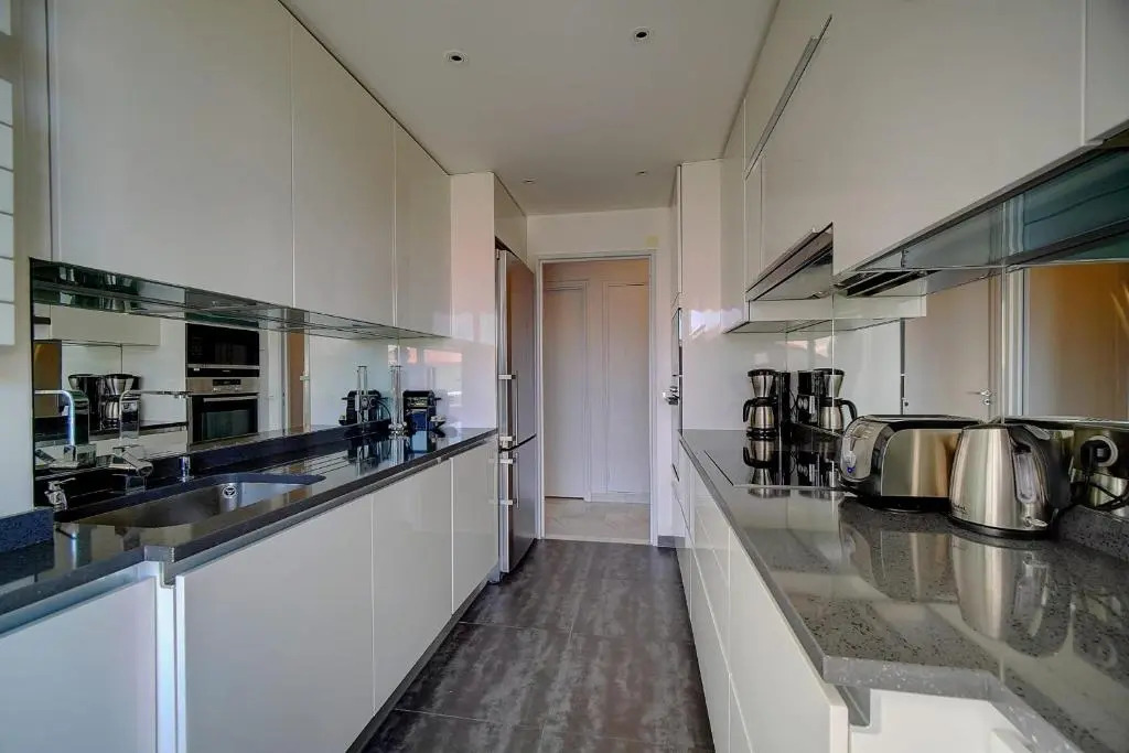 Upstays Sea View Terrace 95m2 Apartment Palm Beach