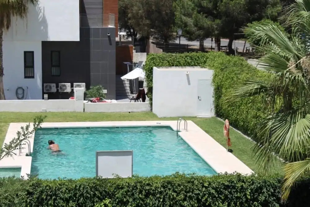 LA Fuente 3 Bedroom Apartment With Comm Pool