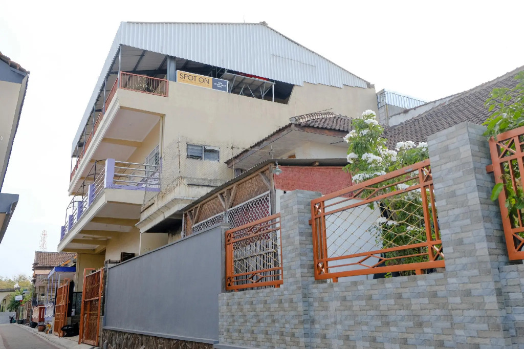 SPOT ON 1870 Graha Batu Mulia