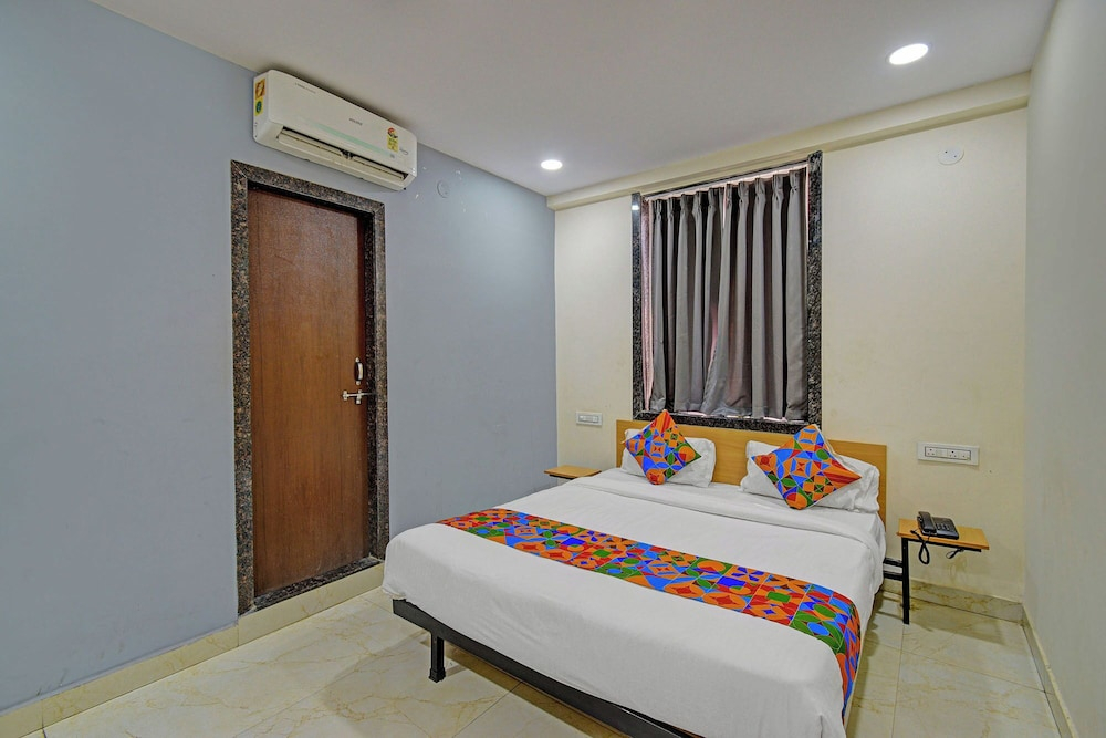Fabhotel La Vista Inn Grand