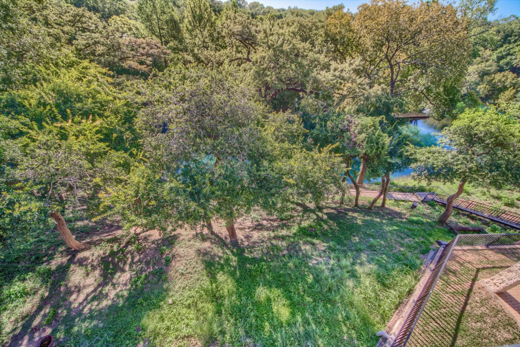River Zen CW C207 in New Braunfels