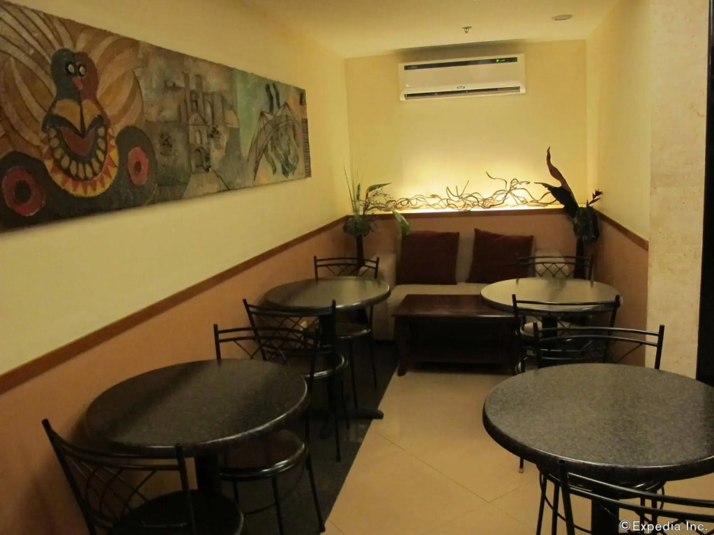 Skyblue Hotel