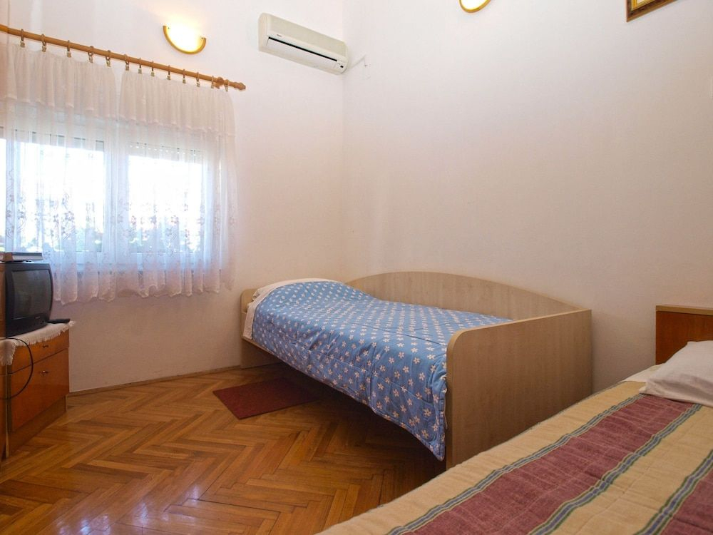 Apartment 1588