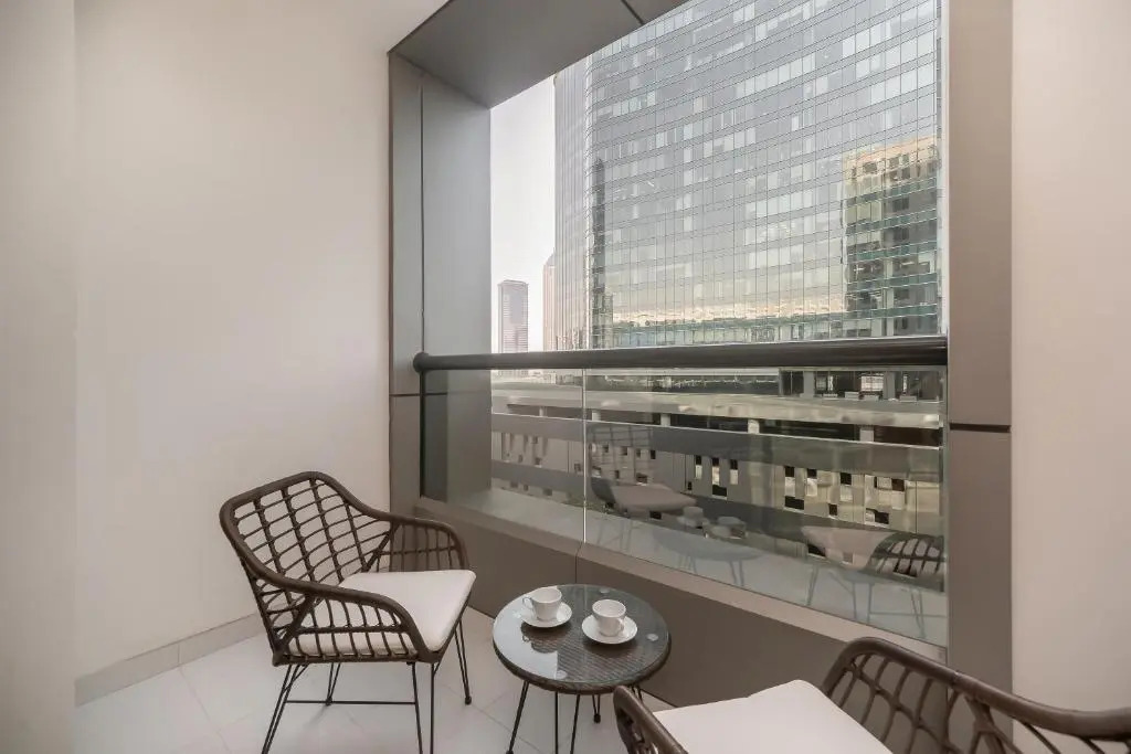 HiGuests - Cozy Studio With Balcony in Business Bay