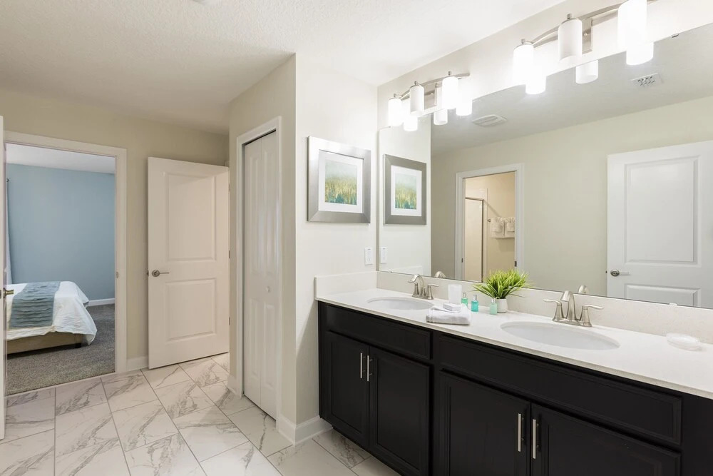 2925FS - Storey Lake