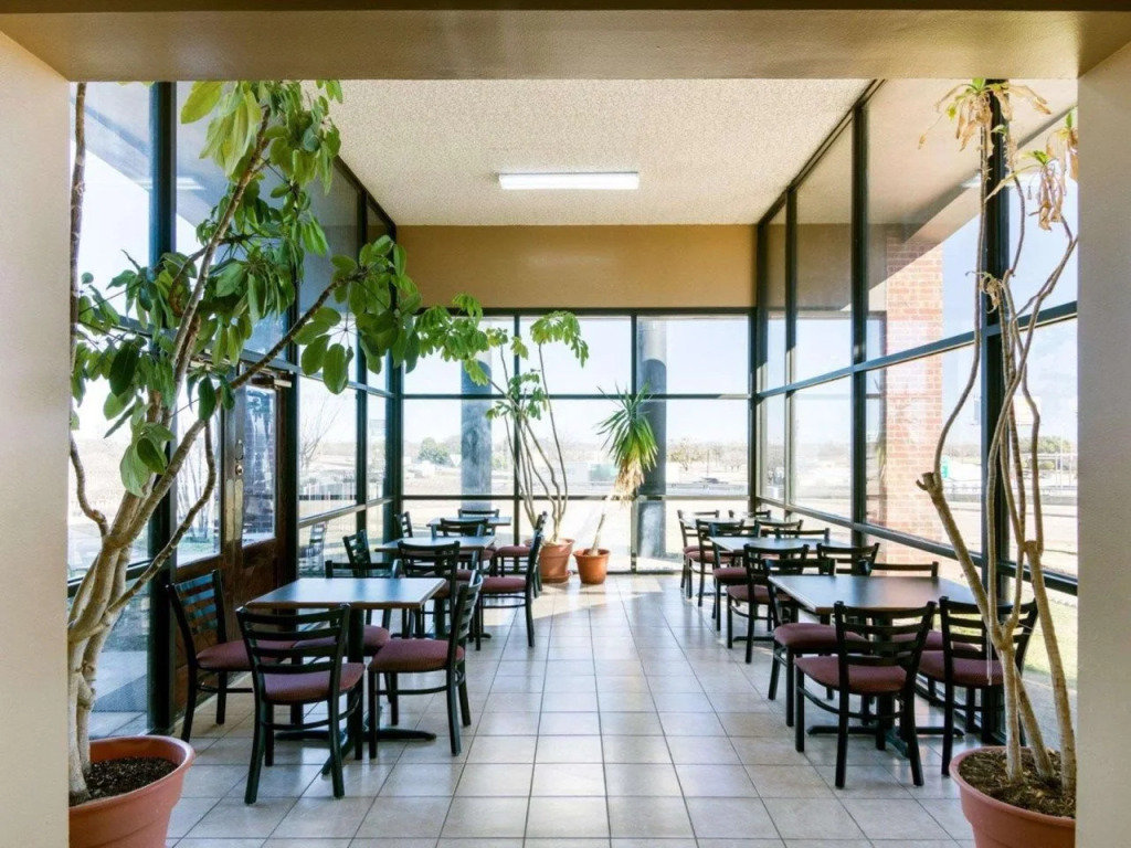 Econo Lodge near Wichita Falls Event Center