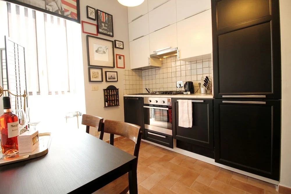 Groovy Rome Art Apartment