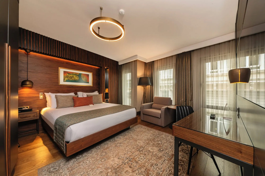 Levni Plus Hotel