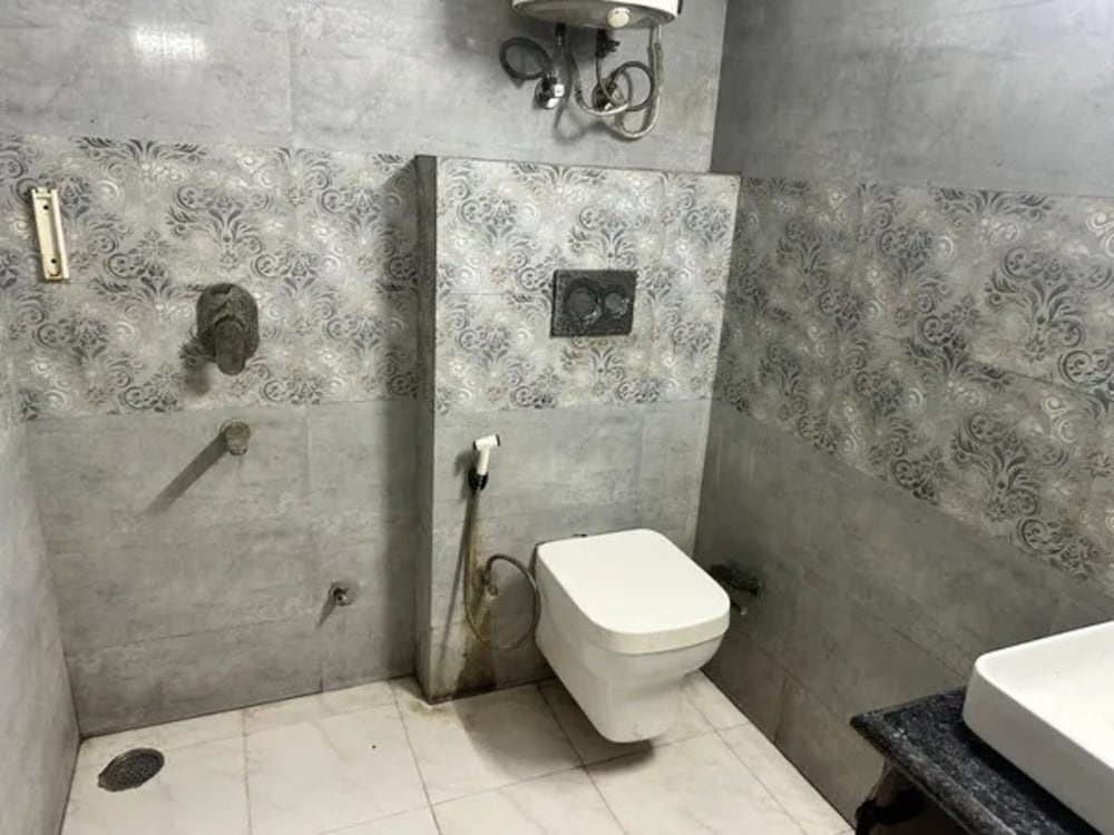Fabhotel Wamson