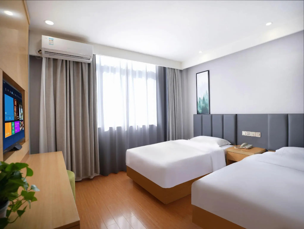 GreenTree Inn Zaozhuang High Speed Rail Station Express Hotel