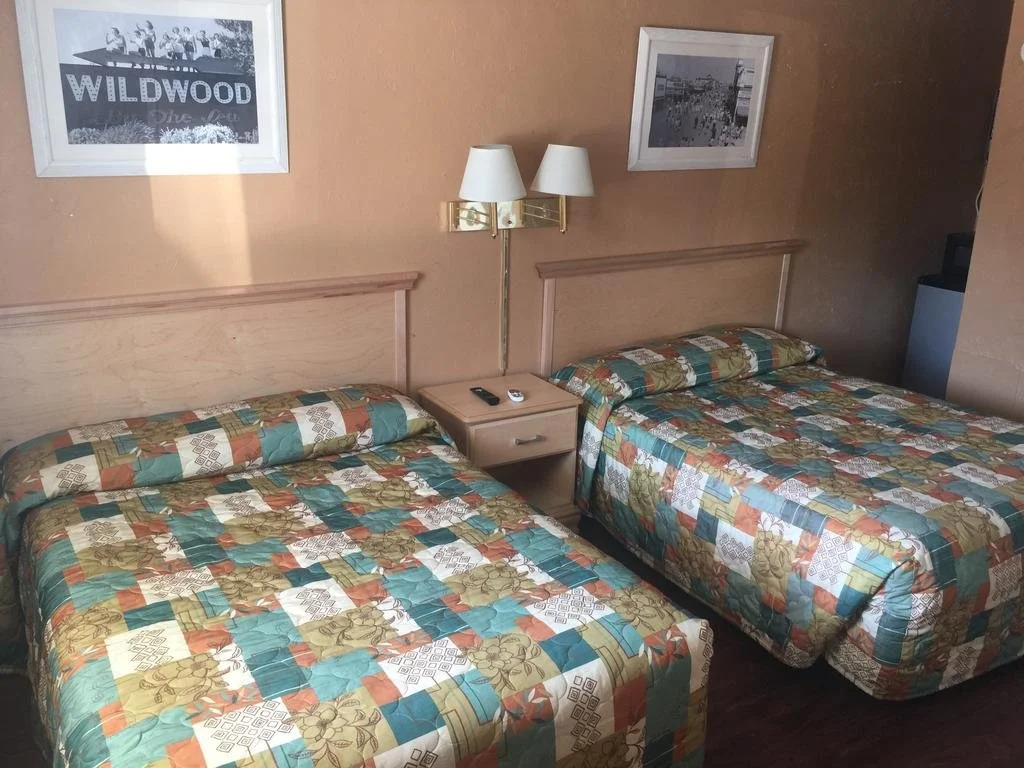 Surfcomber Motel