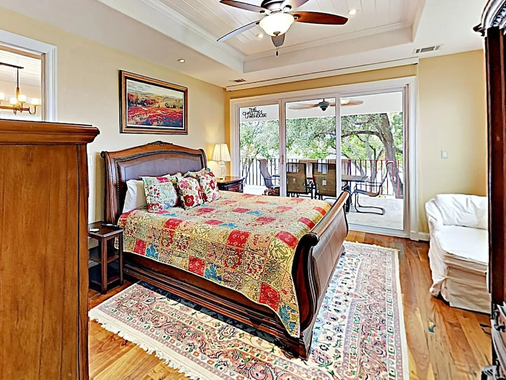 New Listing! 2-unit Lake W/ Boat Launch 6 Bedroom Home