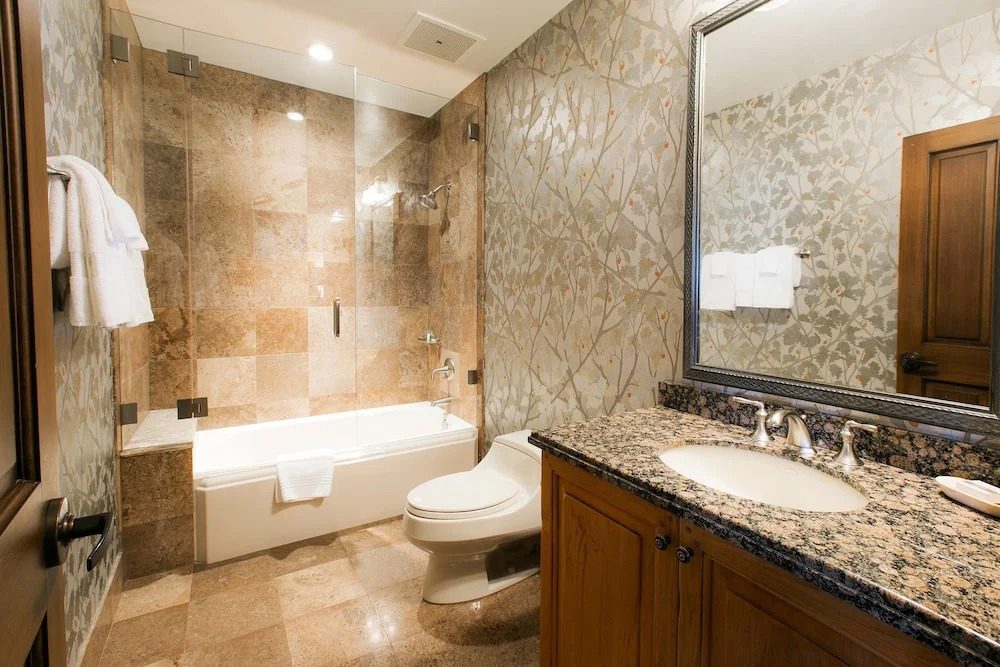 Premium Luxury One Bedroom with Hot Tub