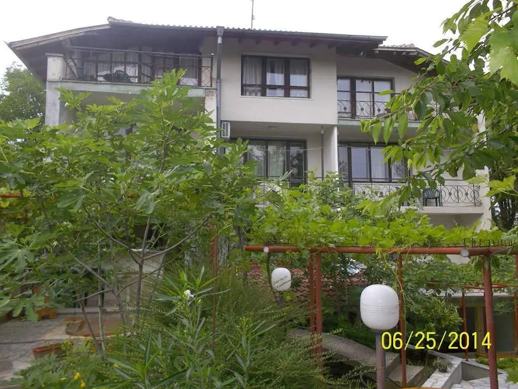 Guest House Mano