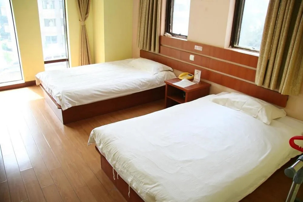 Roma Sunshine Hotel