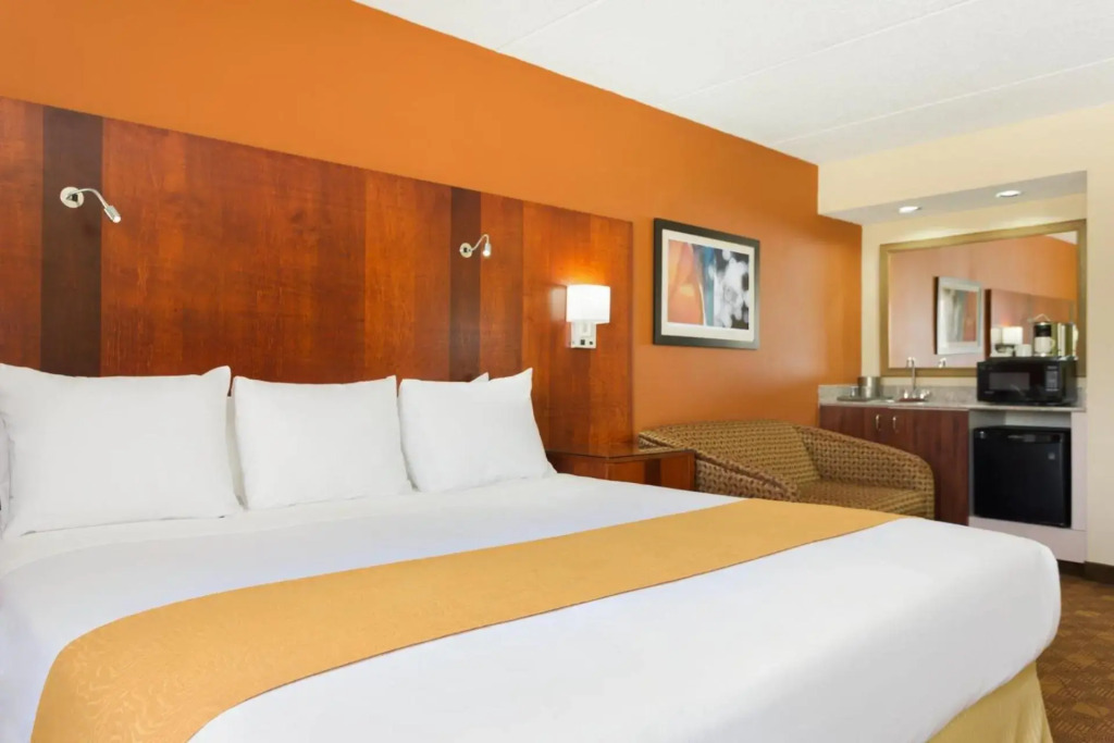 Radisson Akron-Fairlawn Copley