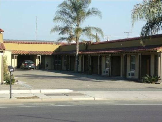 Lindsay Inn