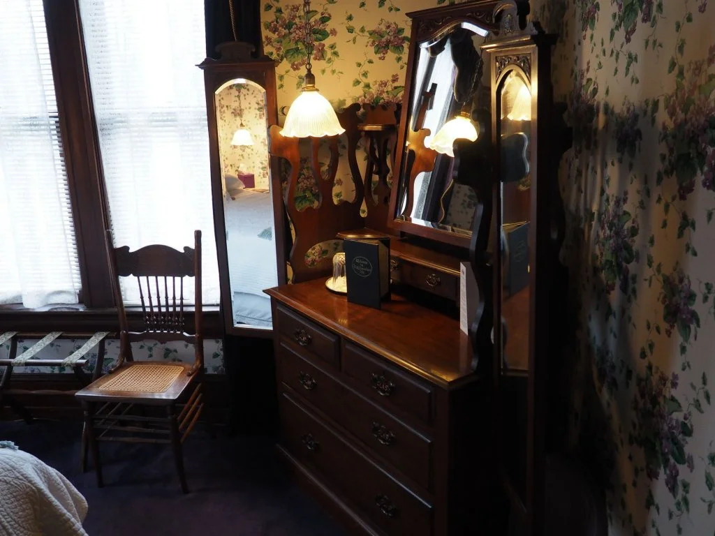Old Consulate Inn