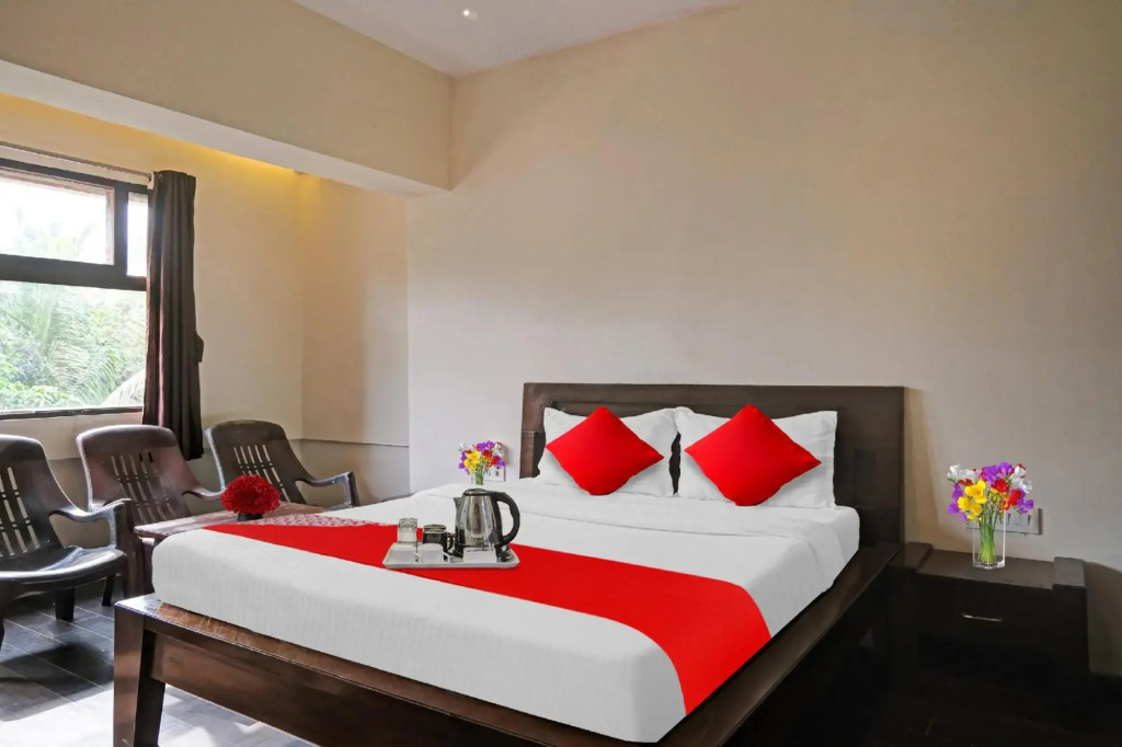 OYO 88551 Hotel Mira Residency