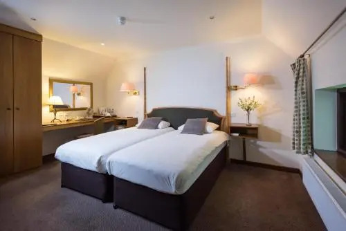 Golden Lion Hotel