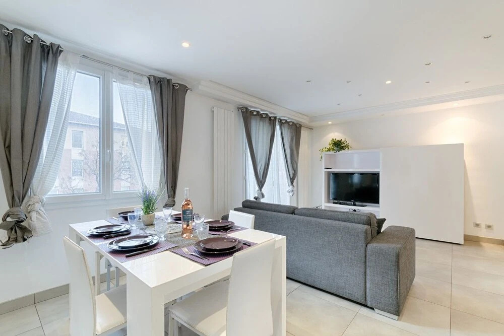 4-room Apartment at the Crossroads Marseille Life