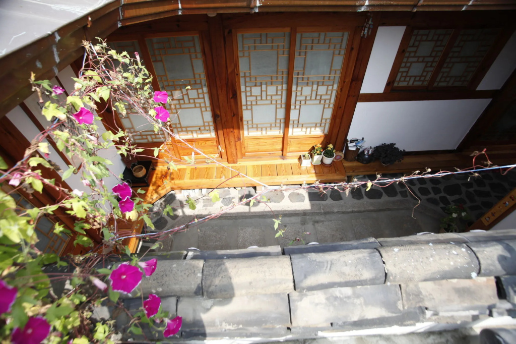Inwoo Guesthouse