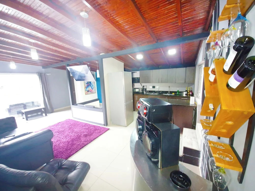 $ PROMO $ Big Rooftop Apt 10 BDRM w/Pool @Poblado