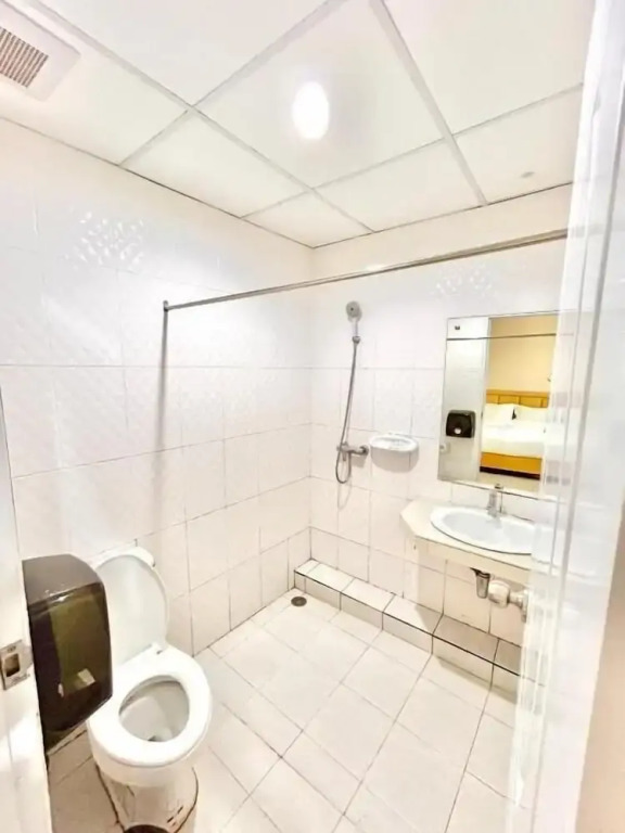 ABCYQ Hotel