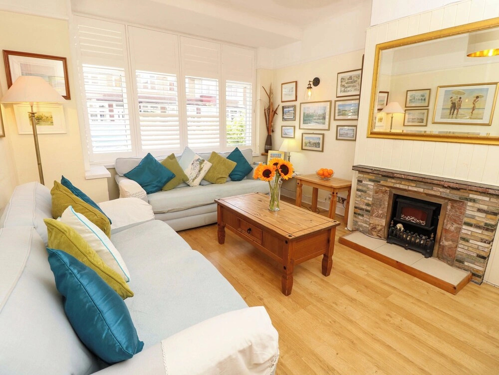 32 Cranleigh Close