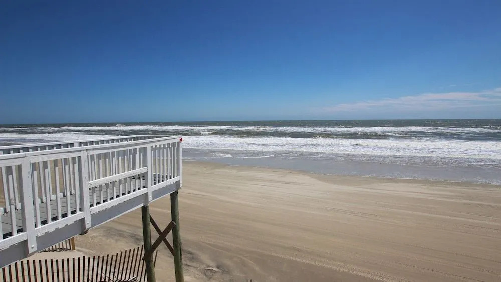 Oceans 180 - 5 Br Home