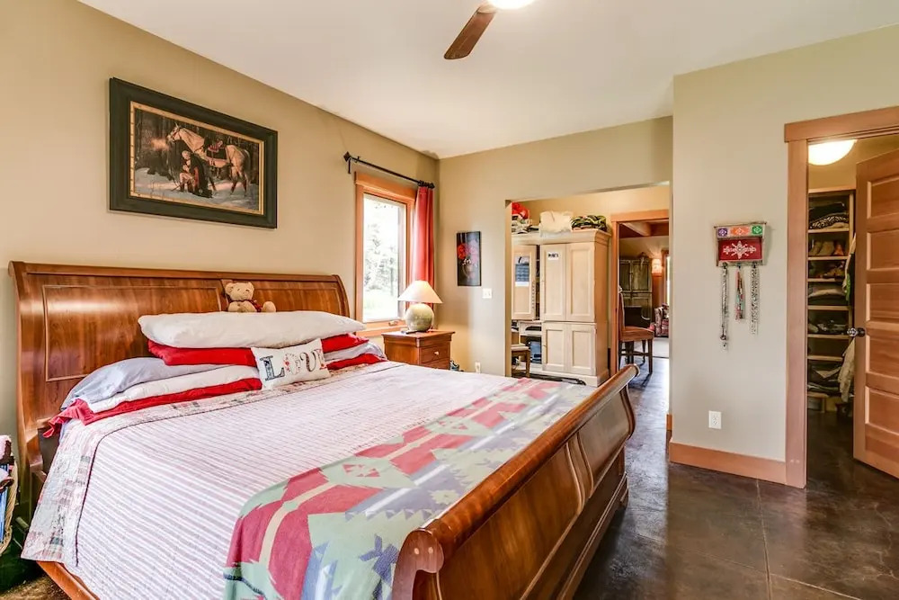 Sequim Chalet