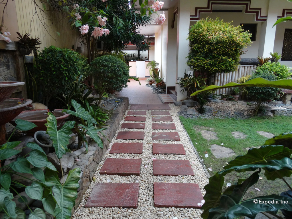 Ysabelle Mansion