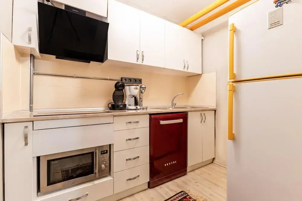 Contemporary And Stylish Flat In Sisli