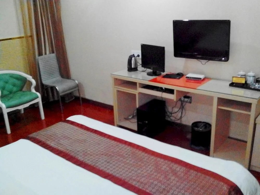 Le Ju Hotel