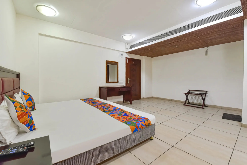 Fabhotel Gl Residency