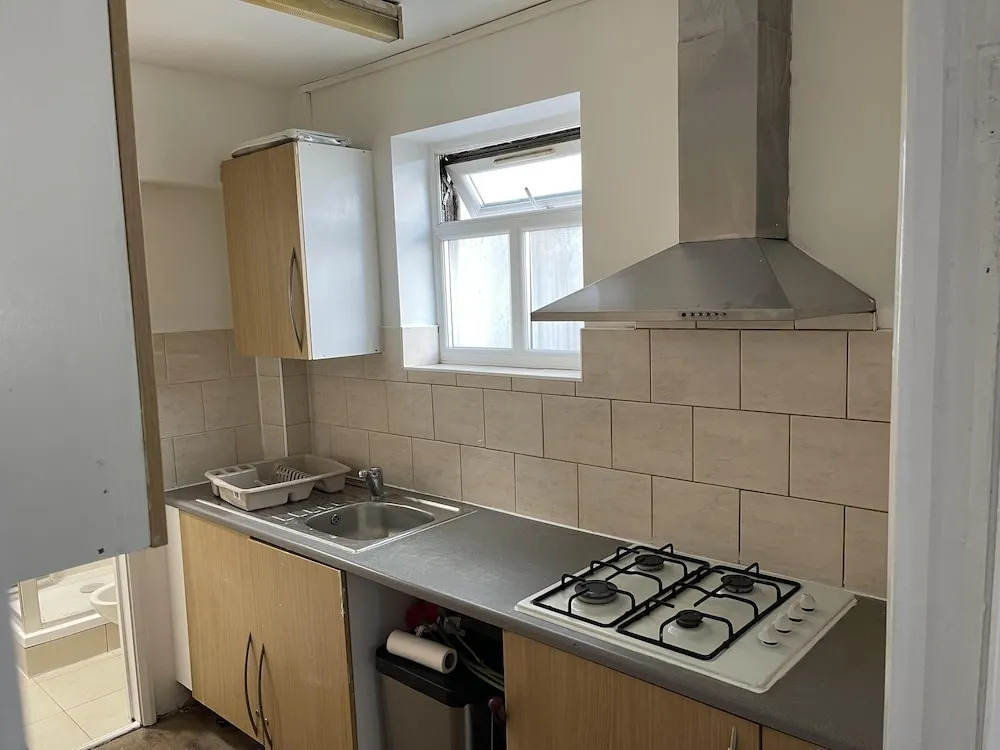 Inviting 2-bed Apartment Near Heathrow