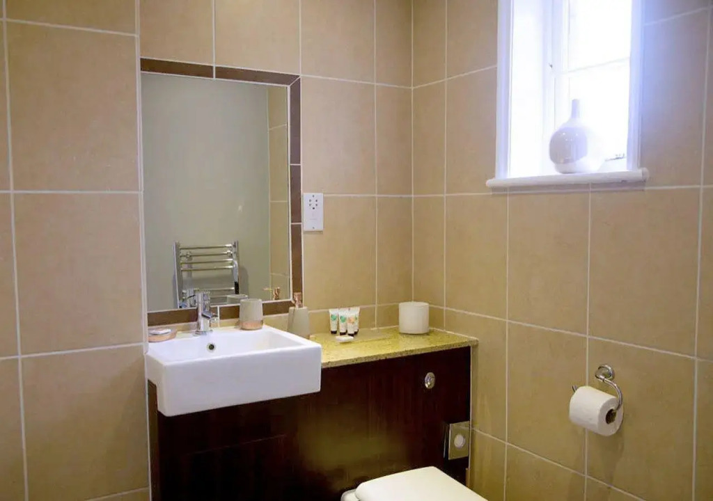 The Warwick Arms Hotel - The Coaching Inn Group