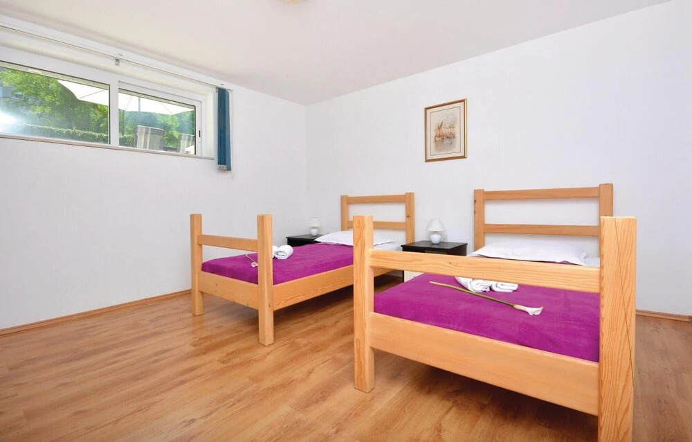 Nice Home in Split With Wifi and 4 Bedrooms