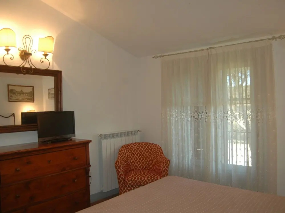 Delightful Apartment in Certaldo With Swimming Pool