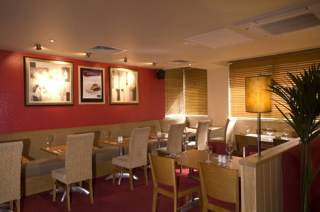 Premier Inn Aberdeen City Centre