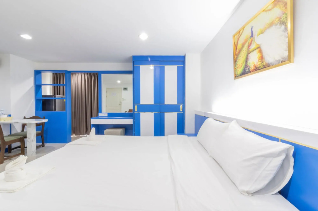 Townhouse Siam Privi Hotel