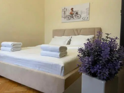 Avangard LChin*B Apartment